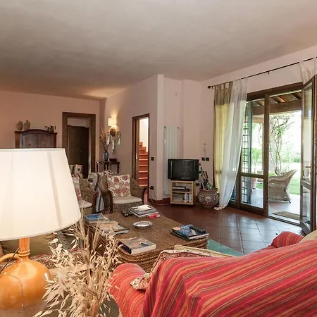 Villa Sleeps 8 Pool Wifi Otricoli