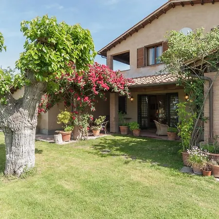 Sleeps 8 Pool Wifi